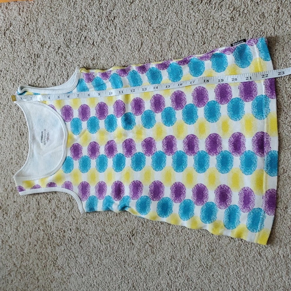 4 Reebok Tank Tops - Picture 3 of 13